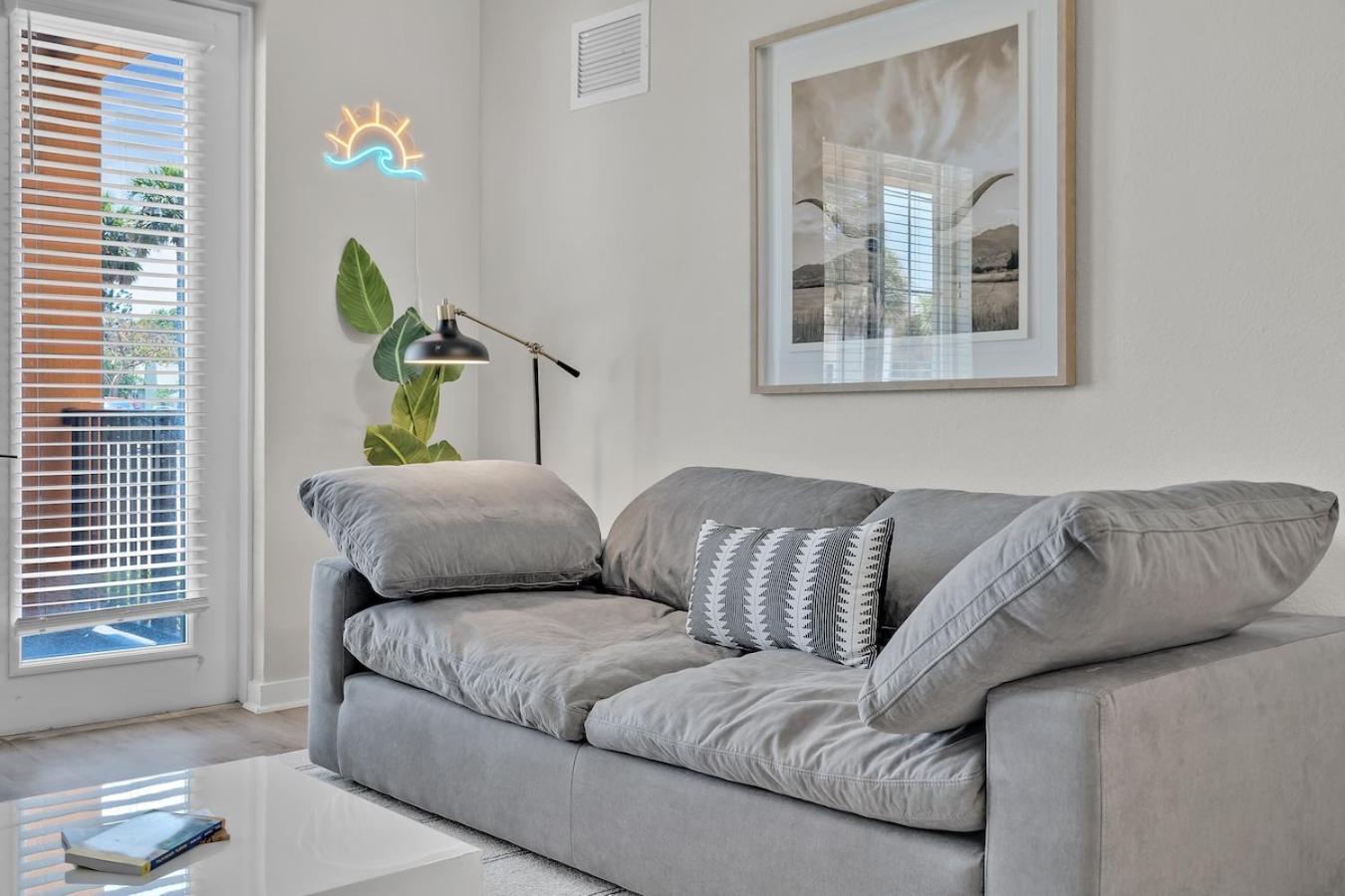 Cozy Retreat 2 Bedroom Hideaway Moments From The Sand Boynton Beach Exterior photo