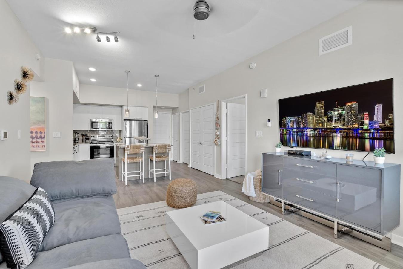 Cozy Retreat 2 Bedroom Hideaway Moments From The Sand Boynton Beach Exterior photo