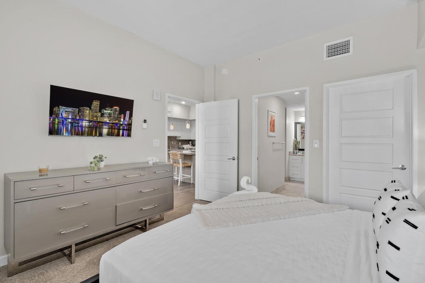 Cozy Retreat 2 Bedroom Hideaway Moments From The Sand Boynton Beach Exterior photo